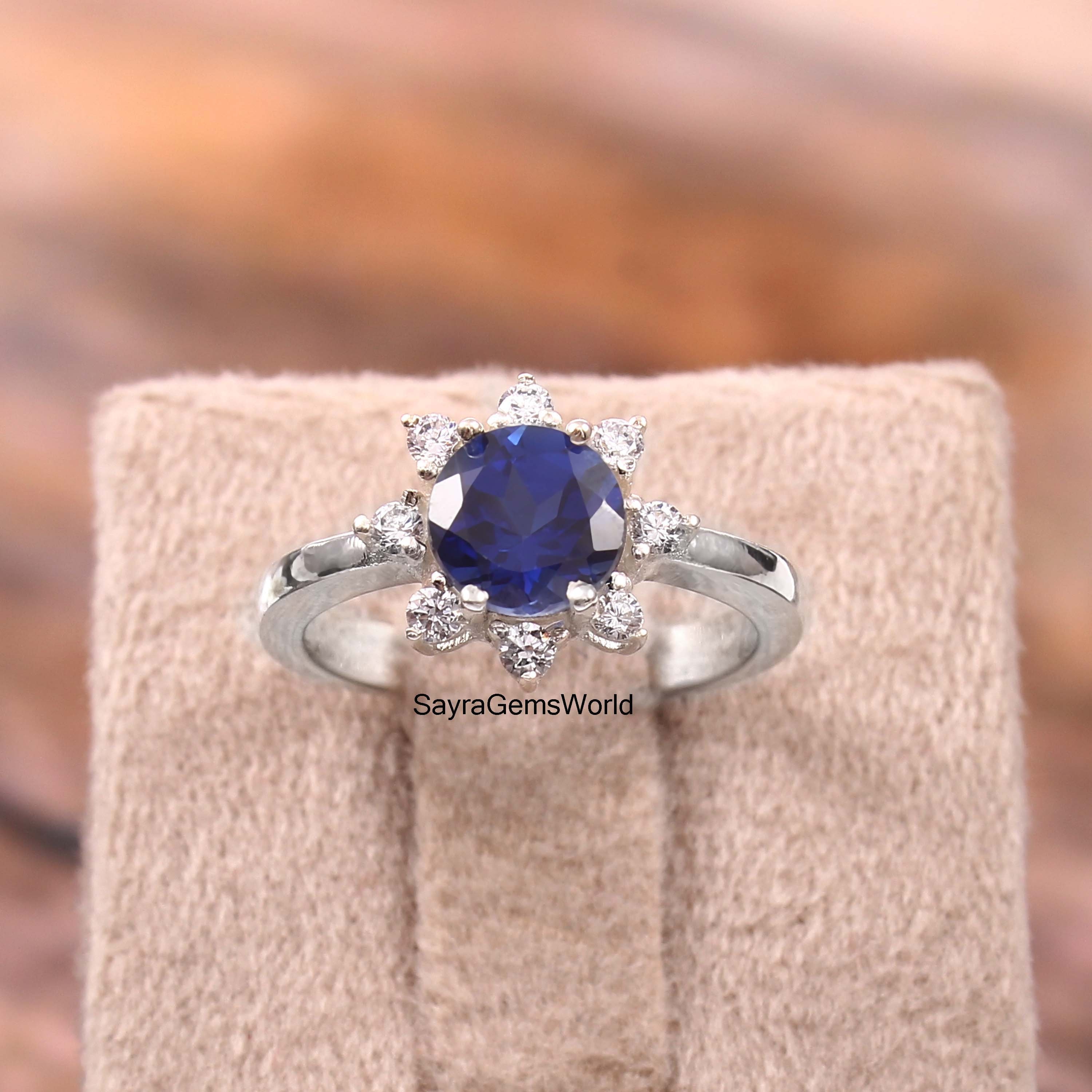 スターリングシルバー作成ホワイトサファイアラウンドカットソリティアスタッドイヤリング、すべてのサイズ Earrings for W 並行輸入品 スターリングシルバー黄色7 mmラウンドジェムストーン\u0026作成ホワイト