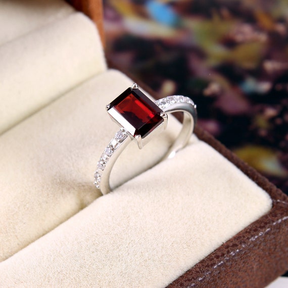 January Birthstone Solitaire Ring Garnet Ring Ring Simple Ring 925 Sterling Silver Wedding Ring Engagement Ring Natural Garnet Ring