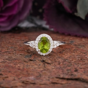 Peridot Ring, Peridot Sterling Silver Ring, Genuine Peridot, Lustrous Green, Oval Cut Gemstone Ring, Peridot Rings For Women, Gift For Her
