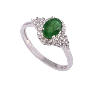 Natural Emerald Ring, Oval Cut Emerald Ring, Precious Stone Jewelry, Green Stone Rings, Wedding Ring, May Birthstone, 925 Sterling Silver