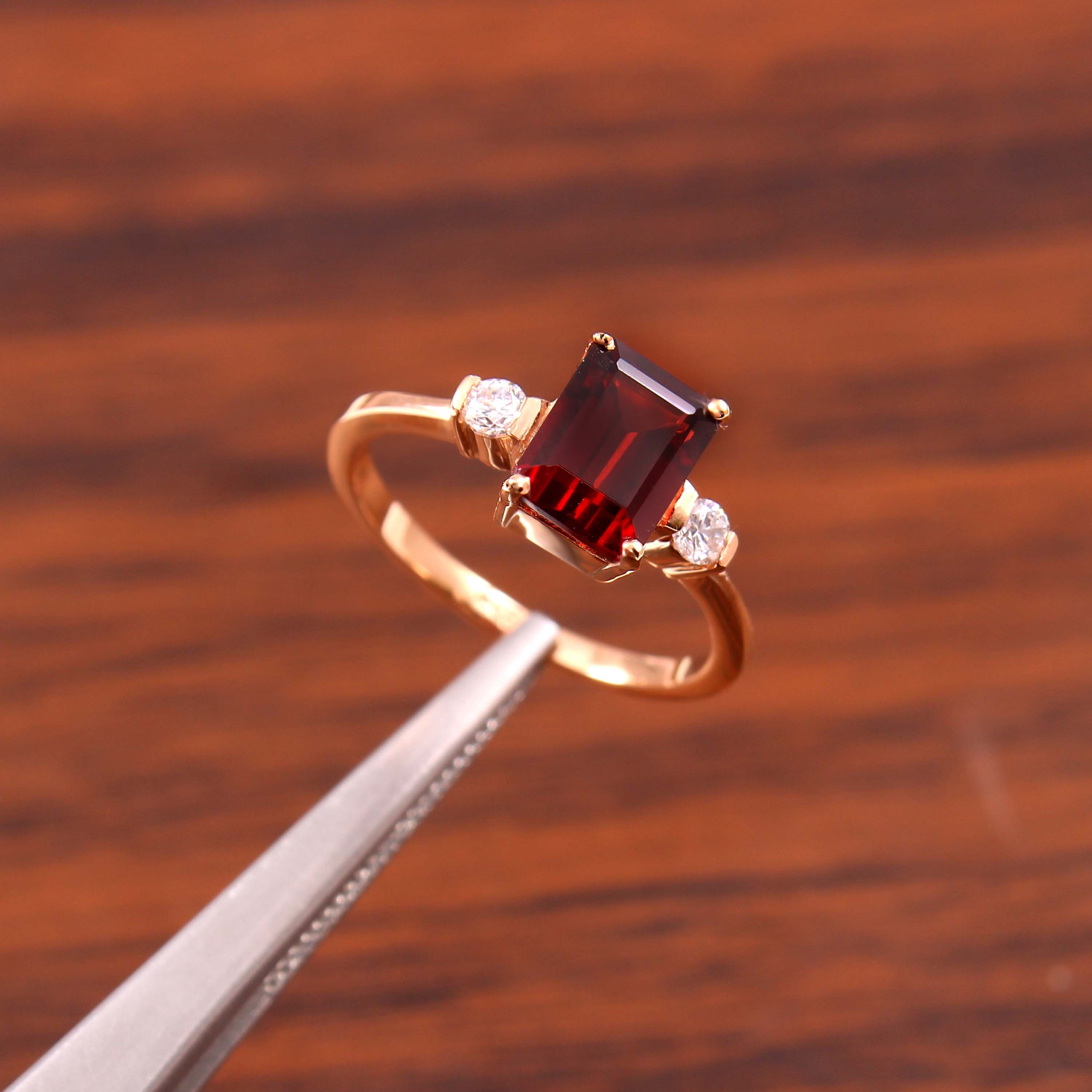 Bague grenat bague en or rose pierre precieuse veritable bague de fiancailles grenat rouge bague a superposer pierre de naissance de janvier parure de mariage bijoux grenat Etsy France