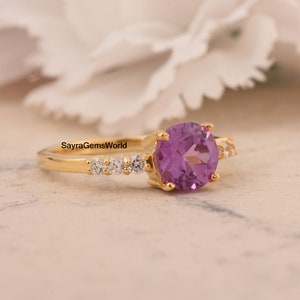 Anillo de alejandrita- Anillo de plata de ley 925- Anillo de compromiso de alejandrita- Anillo de promesa- Anillo de piedra de nacimiento de junio- Regalo de cumpleaños para ella