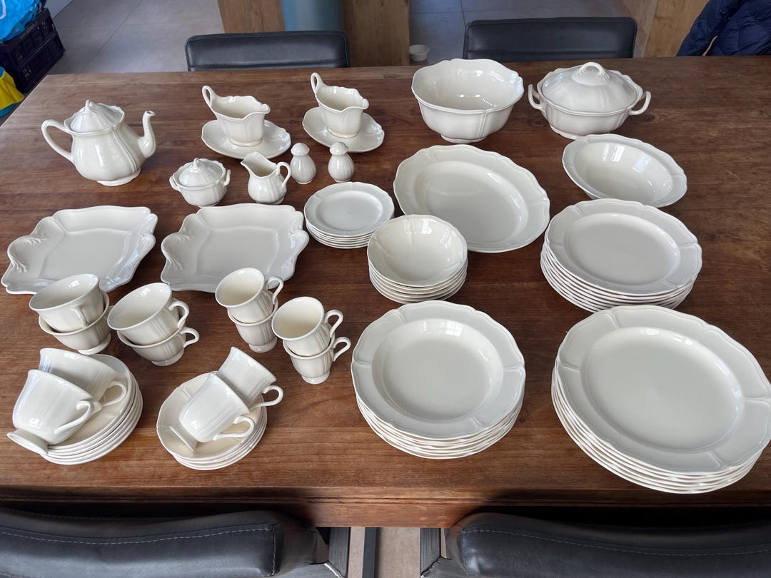 Wedgwood Queensware Raspberry Elegant Wedgwood of Queens Shape Complete Dinner Breakfast and Tea ...