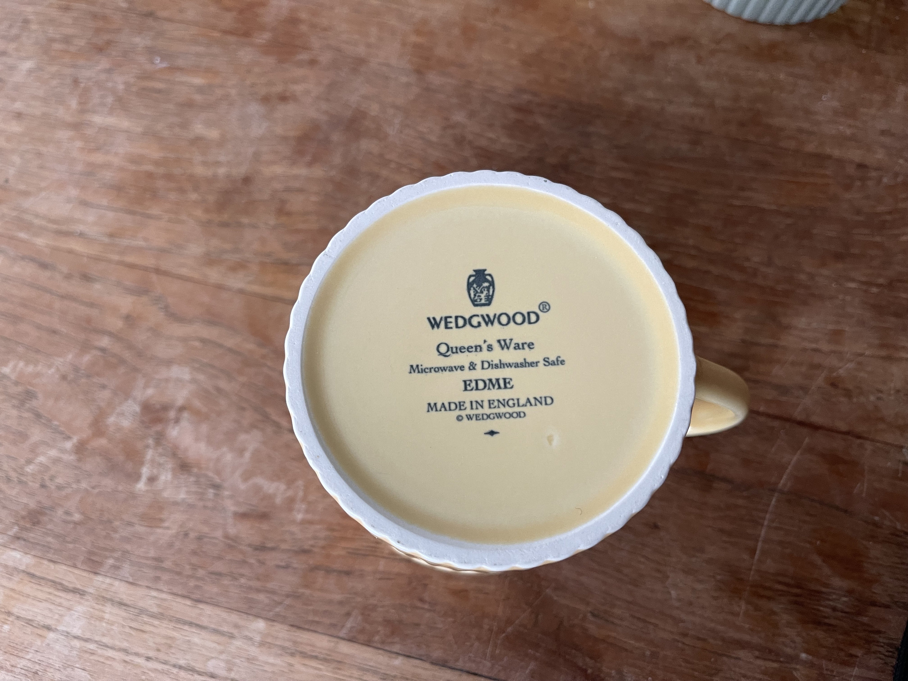 A Gorgeous Wedgwood Queen's Ware-edme- Container Mug/cup Tin