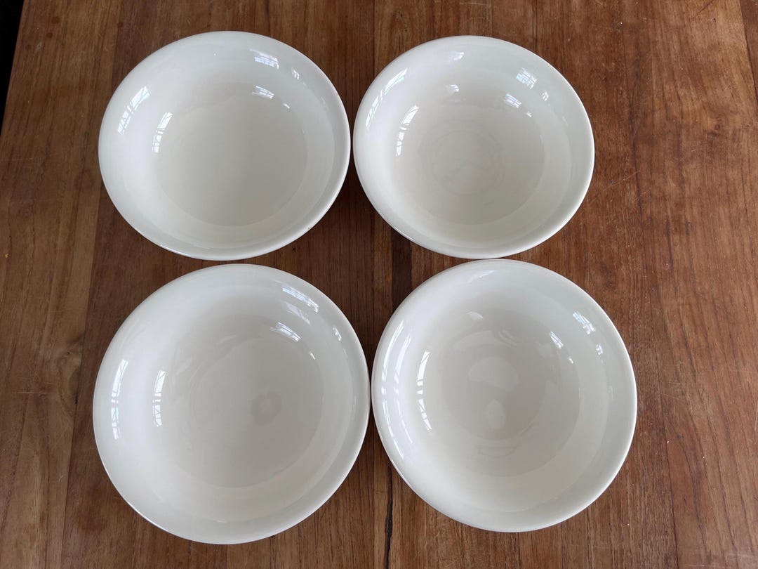 Set of 4 Timeless Classic Wedgwood Queen's Ware - Traditional Plain ...