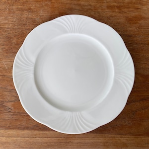A Gorgeous Villeroy & Boch Bone China Arco Weiss Ontbijtbord-Breakfast Plate- Salad Plate- 21cm-Rare!