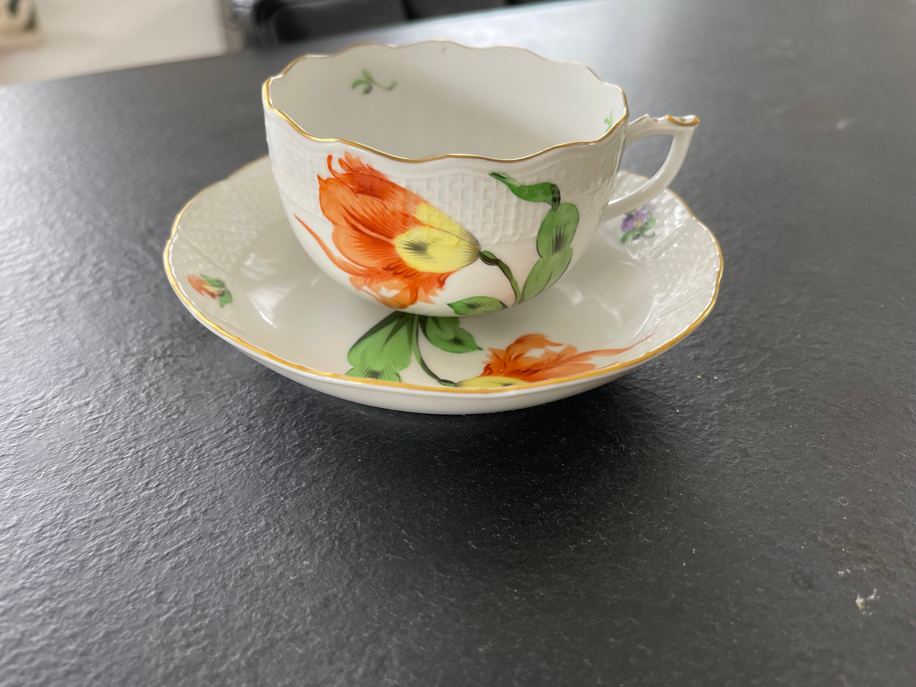 Gorgeous Vintage Herend Handpainted 