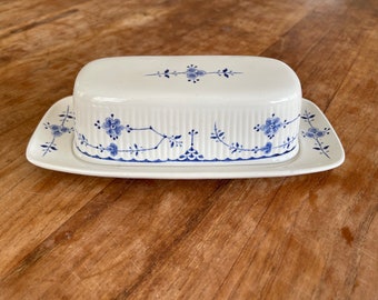 A Rare Vintage Mason's Ironstone Furnivals 'Denmark' Botervloot-Covered Butter Dish- blue/white- Rare!