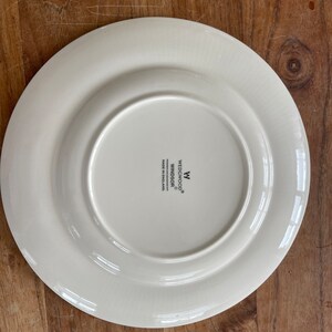 A Wedgwood Windsor Dinner Plate-Dinner Plate 27cm-Made in England-Ribble Rim image 5