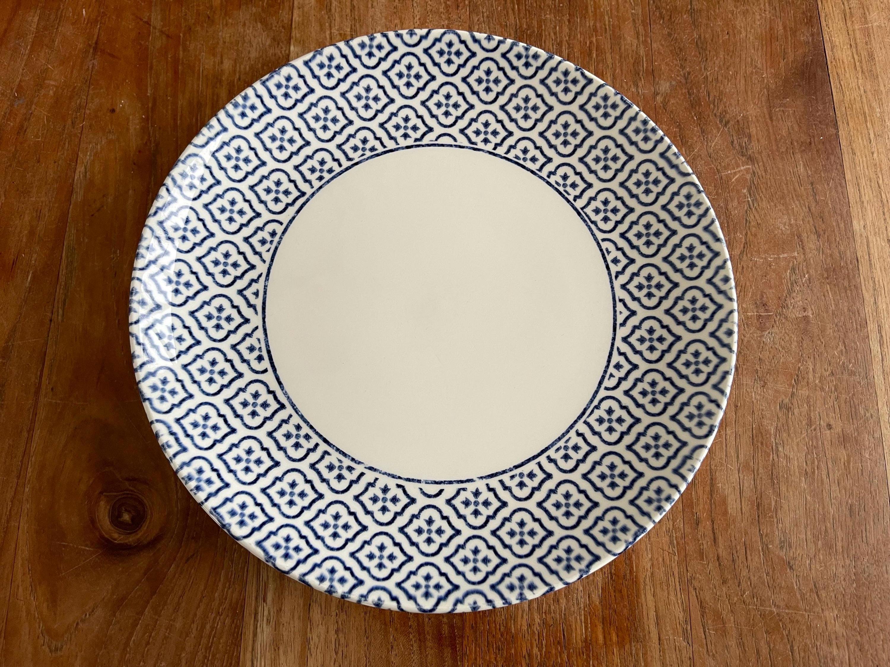 A Beautiful Churchill Inkie Blue Tuscany Dinner Plate-dinner Plate