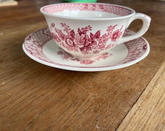 A Vintage Mason's Ironstone Stratford Pink theekop met schotel/tea cup with saucer set- made in England!