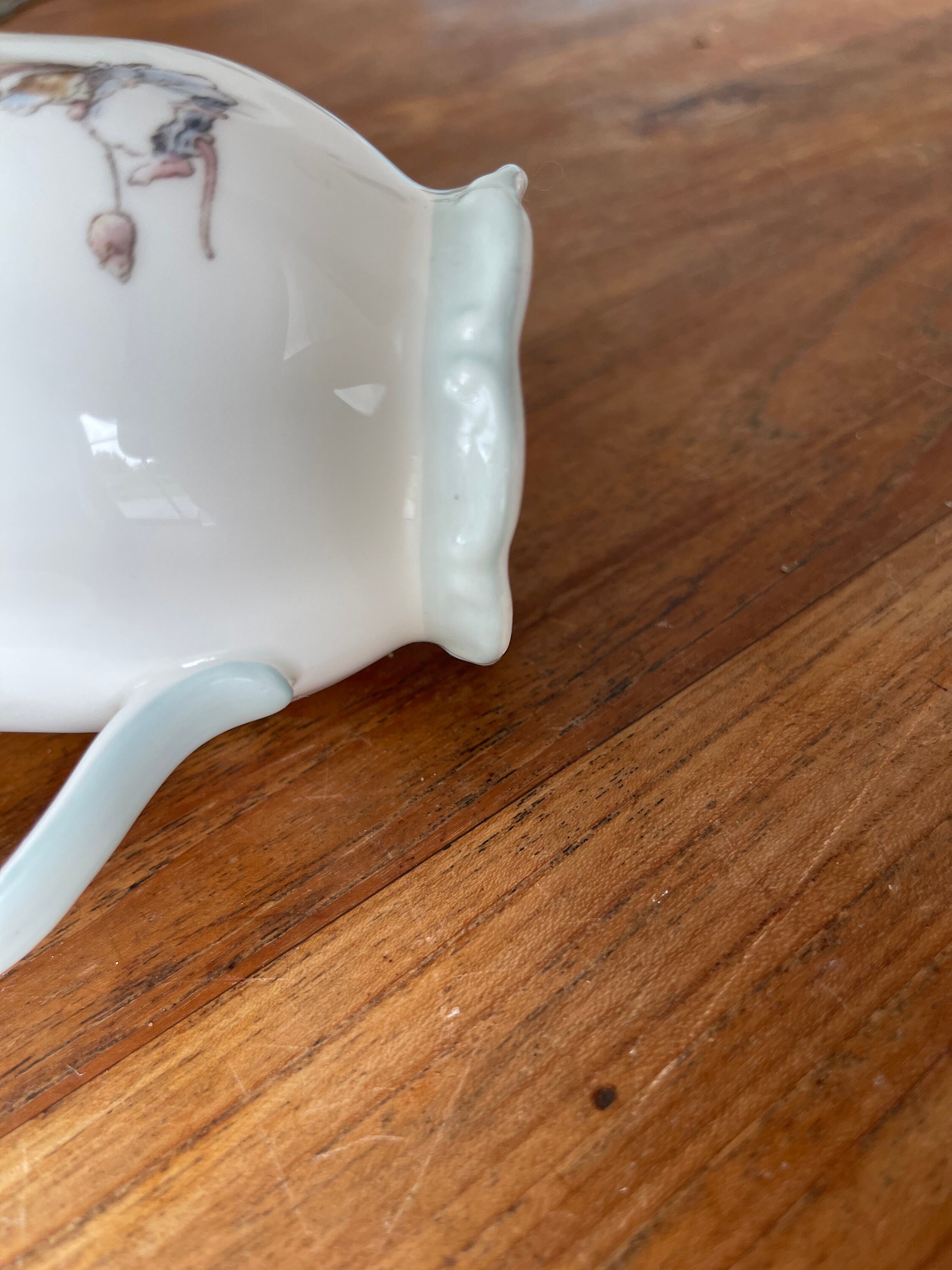 Collectible - A “dining by the Sea” Beaker/mug - Royal Doulton