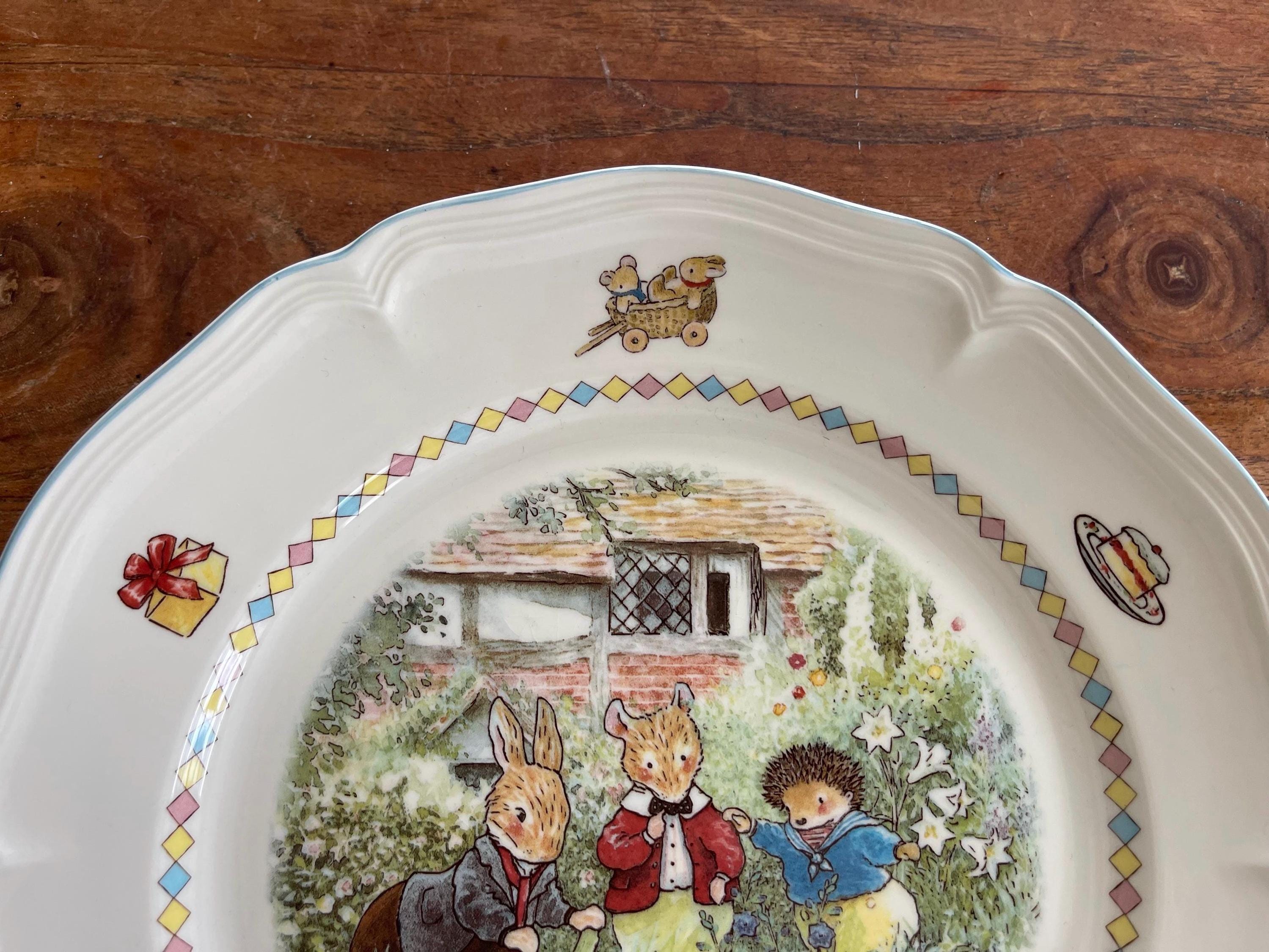 A Gorgeous Villeroy & Boch Luxembourg Foxwood Tales Dinner Plate