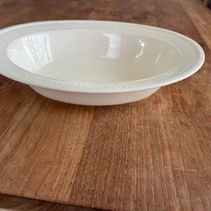 A Gorgeous Wedgwood Queen&#39;s Ware Edme Oval Vegetable Bowl -Oval Vegetable Bowl/Serving Dish-made in England- 26.5cm