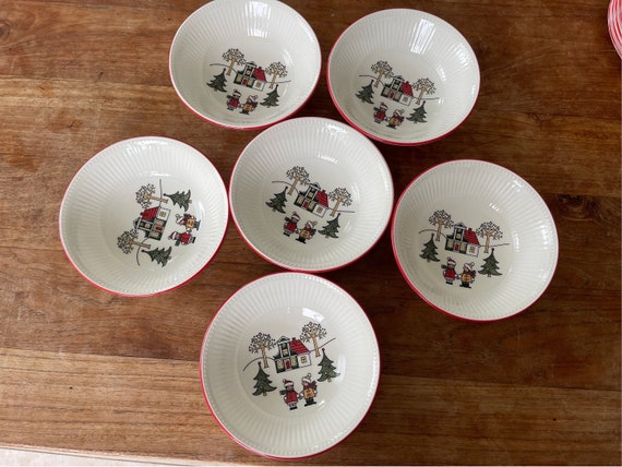ウェッジウッドグループ　メイソンズクリスマス　陶器ボウル Set of 6 Gorgeous Wedgwood Windsor Christmas Dessert or Fruit Bowl