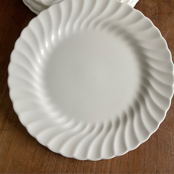 A Vintage Wedgwood Candlelight-Bone China- Breakfast Plate- Lunch Plate- 8 5/8" Luncheon Plate- 22cm