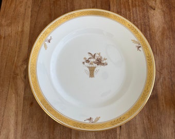 A Beautiful Royal Copenhagen Golden Basket Dinner Plate-Dinner Plate-25cm - Gold Trim