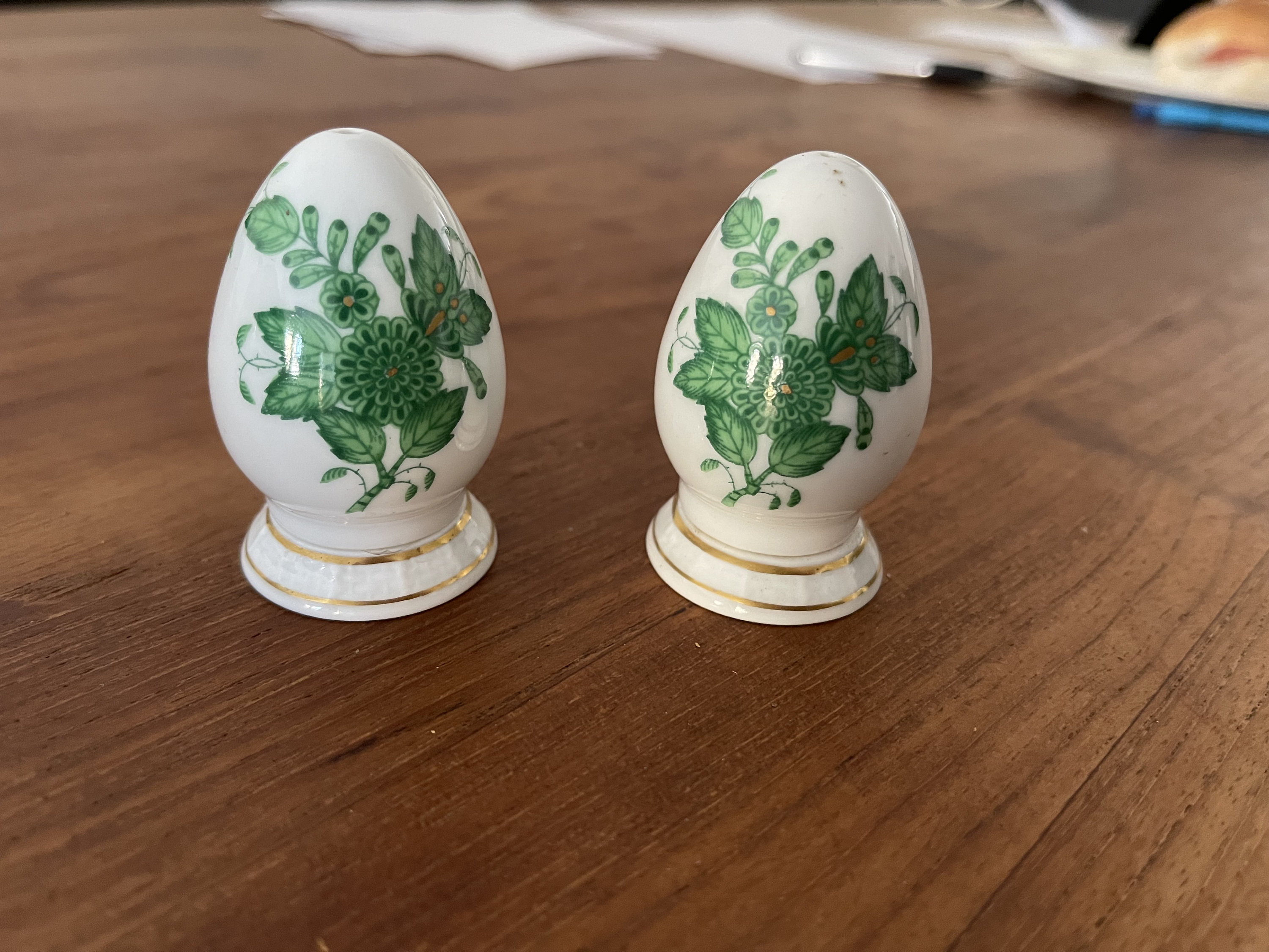 Gorgeous Vintage Herend Hungry Apponyi Chinese Bouquet Green