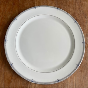 Amherst Plate - Etsy