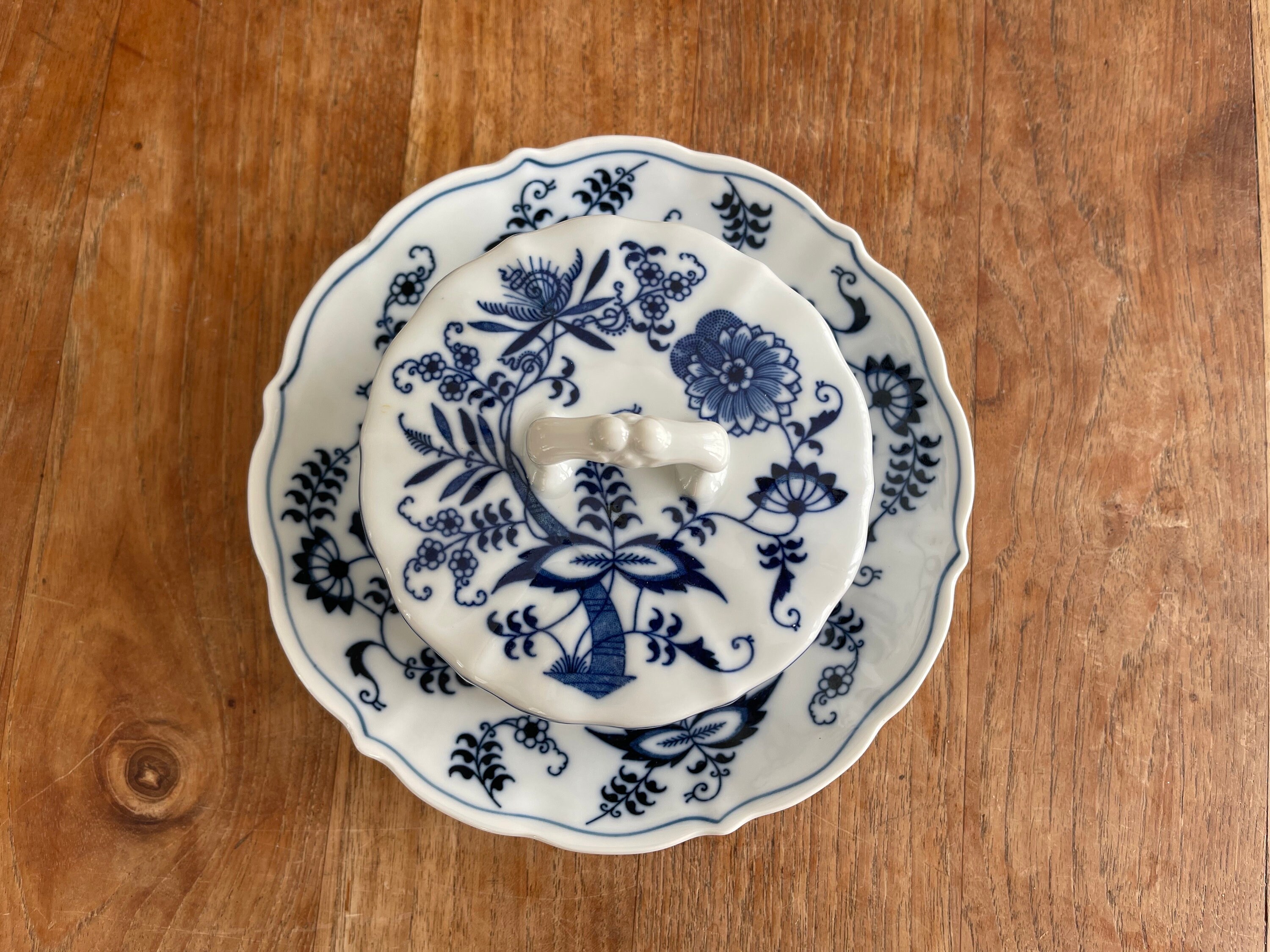 Blue Danubeブルーオニオン丸型カバーバターディッシュ2個セット