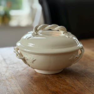 Royal creamware - Etsy 日本