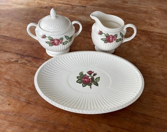 Wunderschönes Vintage Wedgwood of Etruria & Barlaston-Moss Rose-Sugarpot Milchkännchen und Unterteller- Zuckertopf-Milchkännchen/Milchkännchen und Unterteller-Set