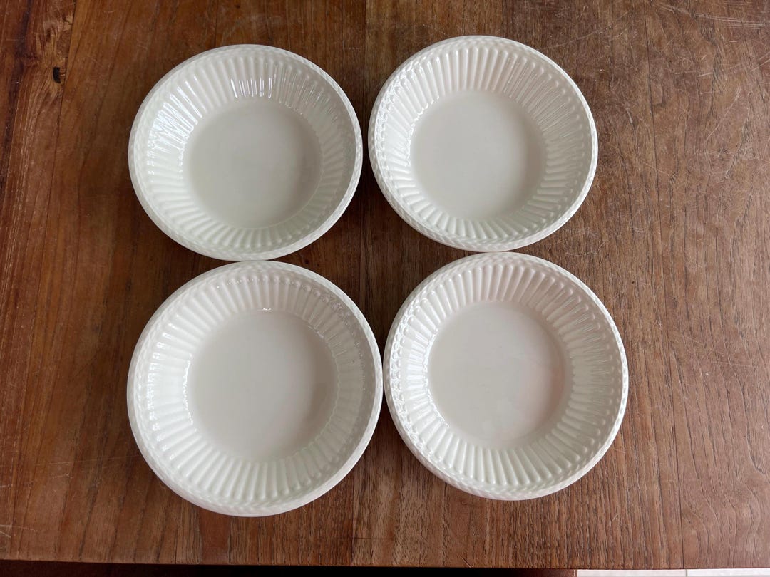 Set of 4 Elegant Wedgwood Queen's Ware Edme-compote/bonbon Bowl