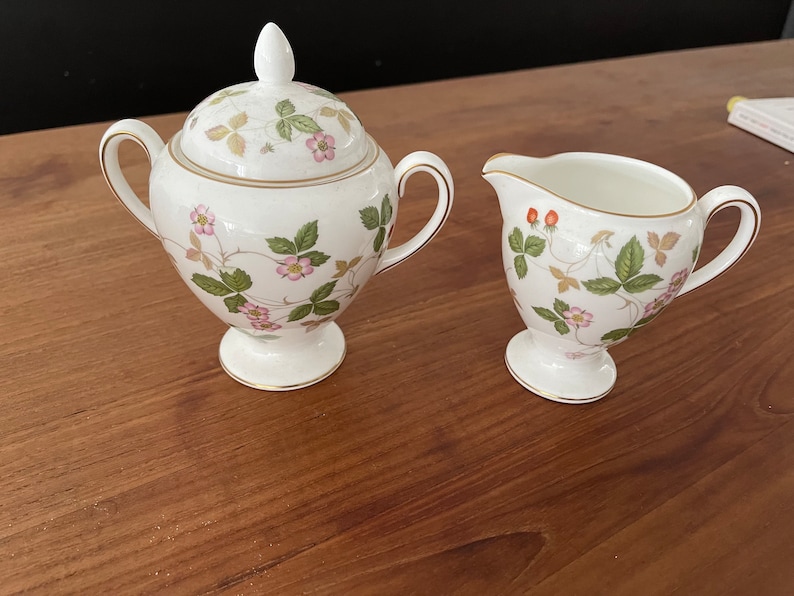 Rare Vintage Wedgwood Bone China Wild Strawberry Sugar Bowl - Etsy