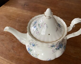 Beautiful Royal Albert Bone China 