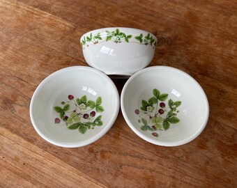 Conjunto de 3 Vintage Portmeirion Summer Strawberries Round Bowl/Dish- Round All Purpose Bowl-14cm- Angharad Menna 1980-Raro!