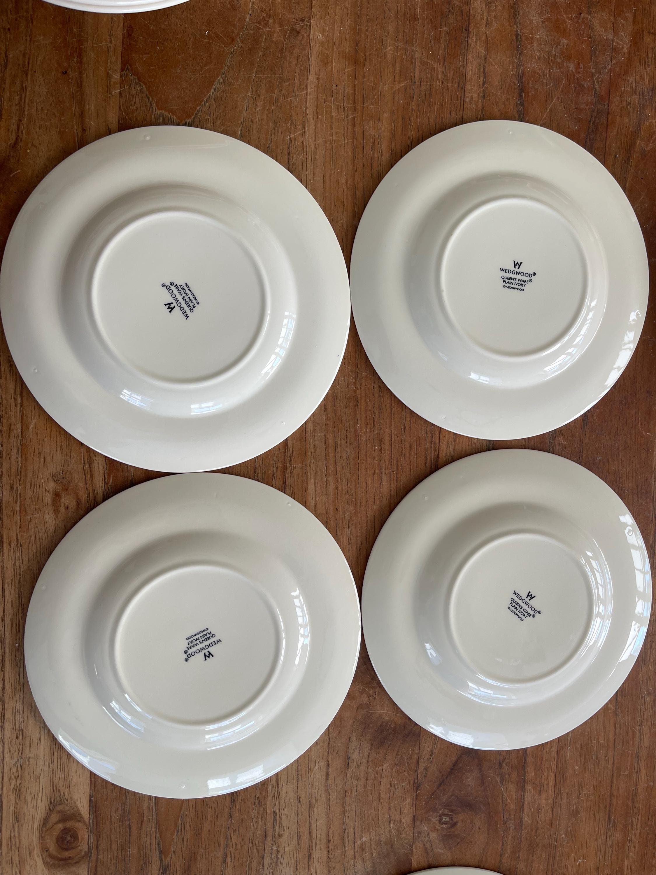 Wedgewood Queen's Ware Collection 大皿４枚 Set of 4 Gorgeous Vintage Wedgwood Queen's Ware- Plain Ivory Pasty