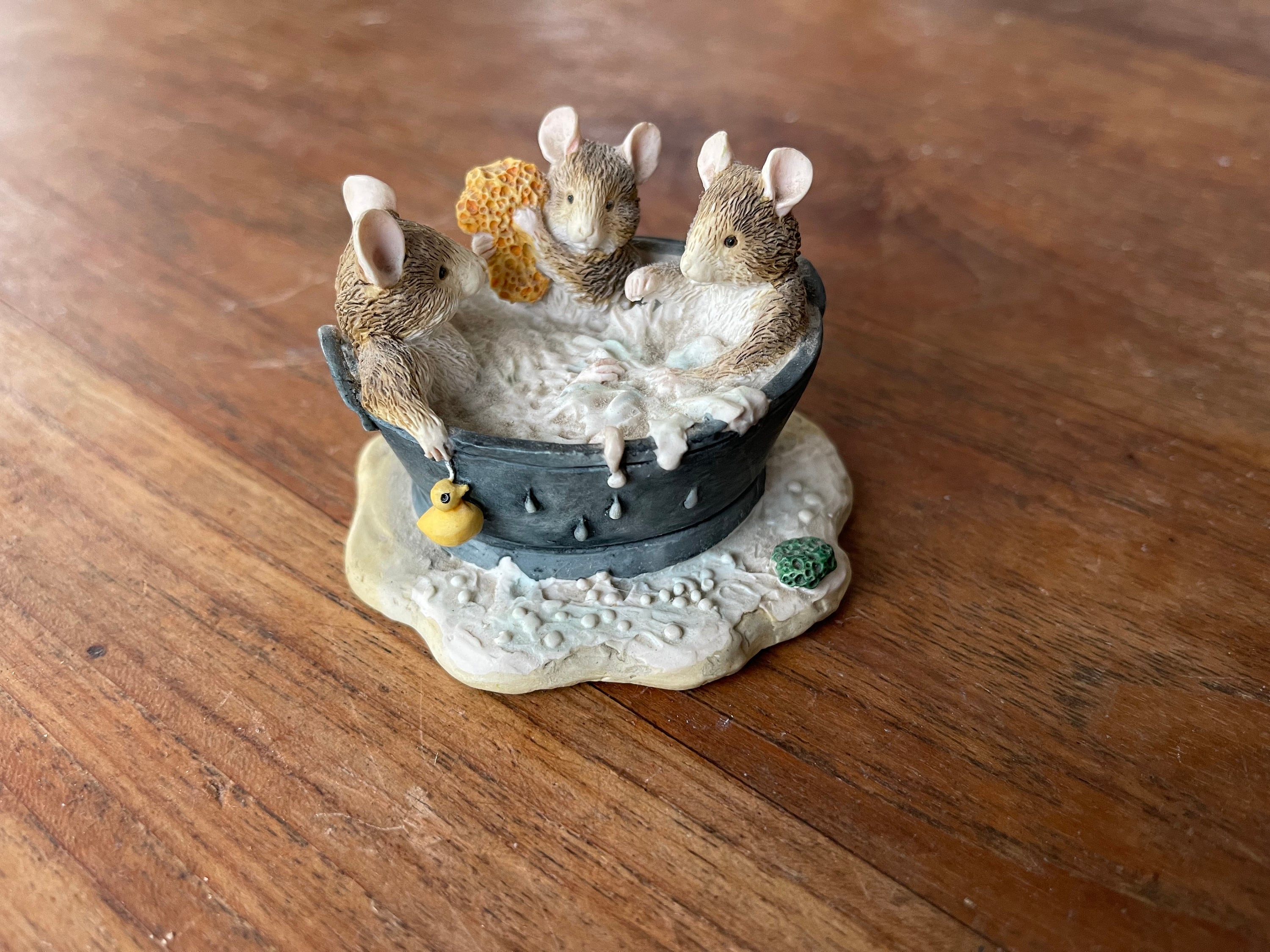 ボーダーファインアーツ ブランブリーヘッジ BH73 ベビーズ イン ザ バス Border Fine Arts- Brambly Hedge- Babies in the Bath- BH73