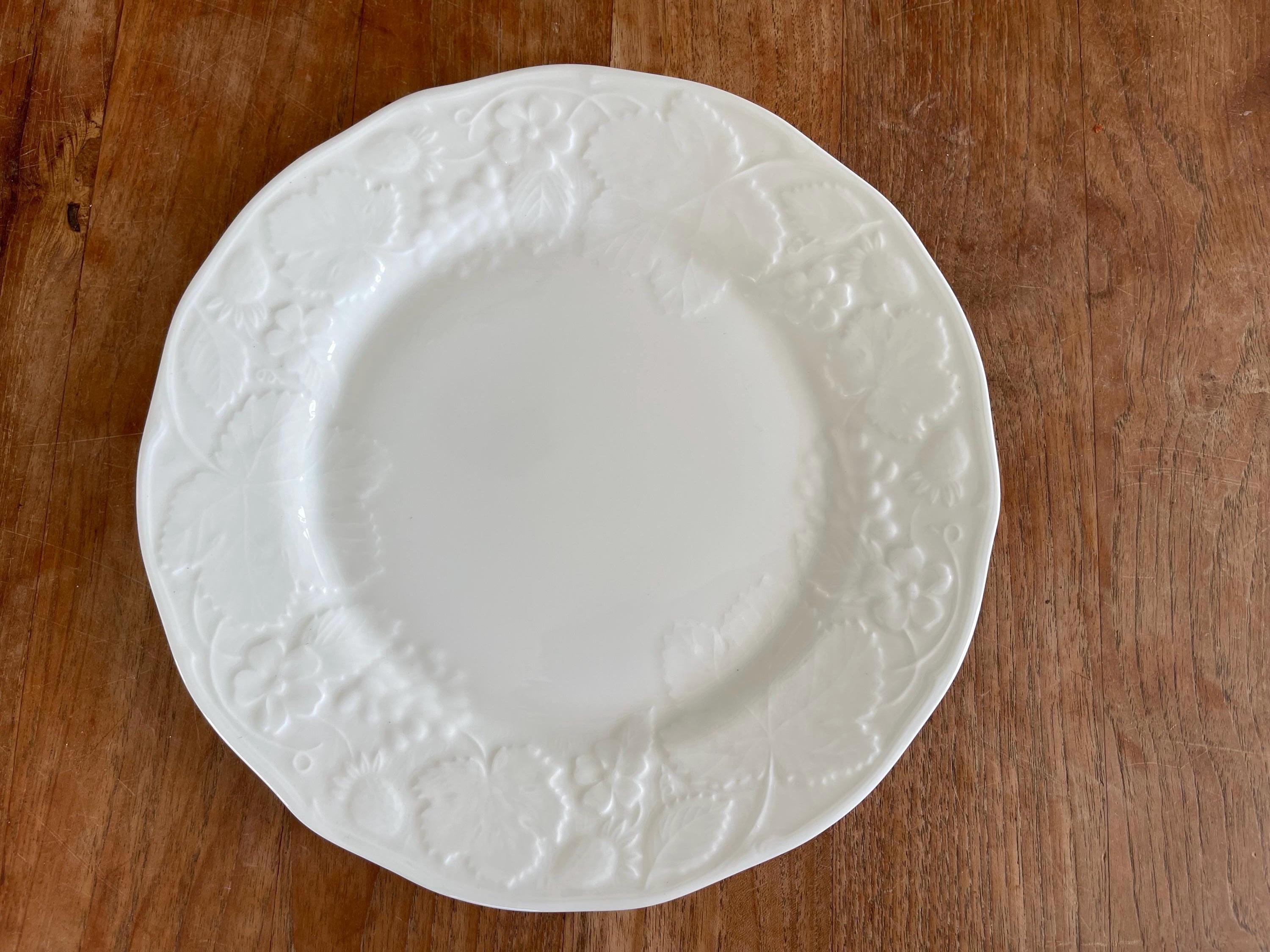 Wedgewood China Strawberry Vine - Etsy