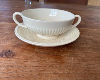 Set of 4 Elegant Wedgwood Queen's Ware- Edme Tea Cup 8cm With