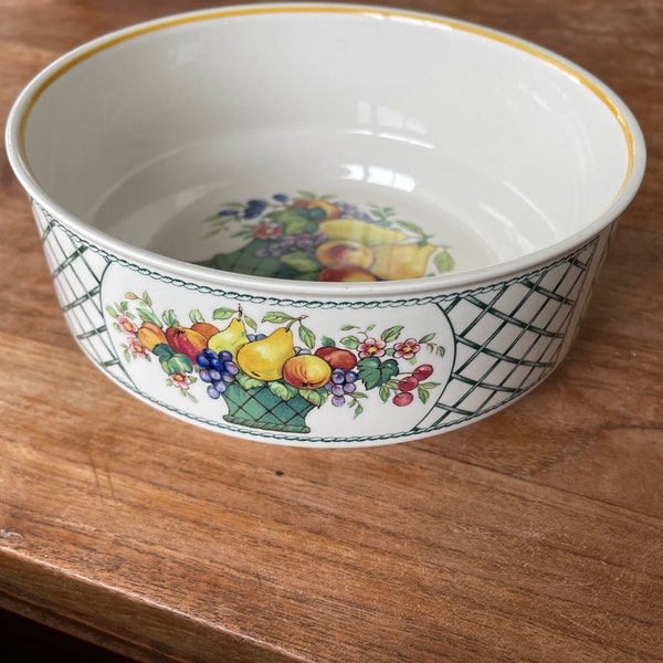 Eine große Salat-/Gemüseschale „Basket“ von Villeroy & Boch – runde Salatschüssel/Servierschale – 23 cm – Vitro-Porzellan – Obstkorb – grünes Gitter