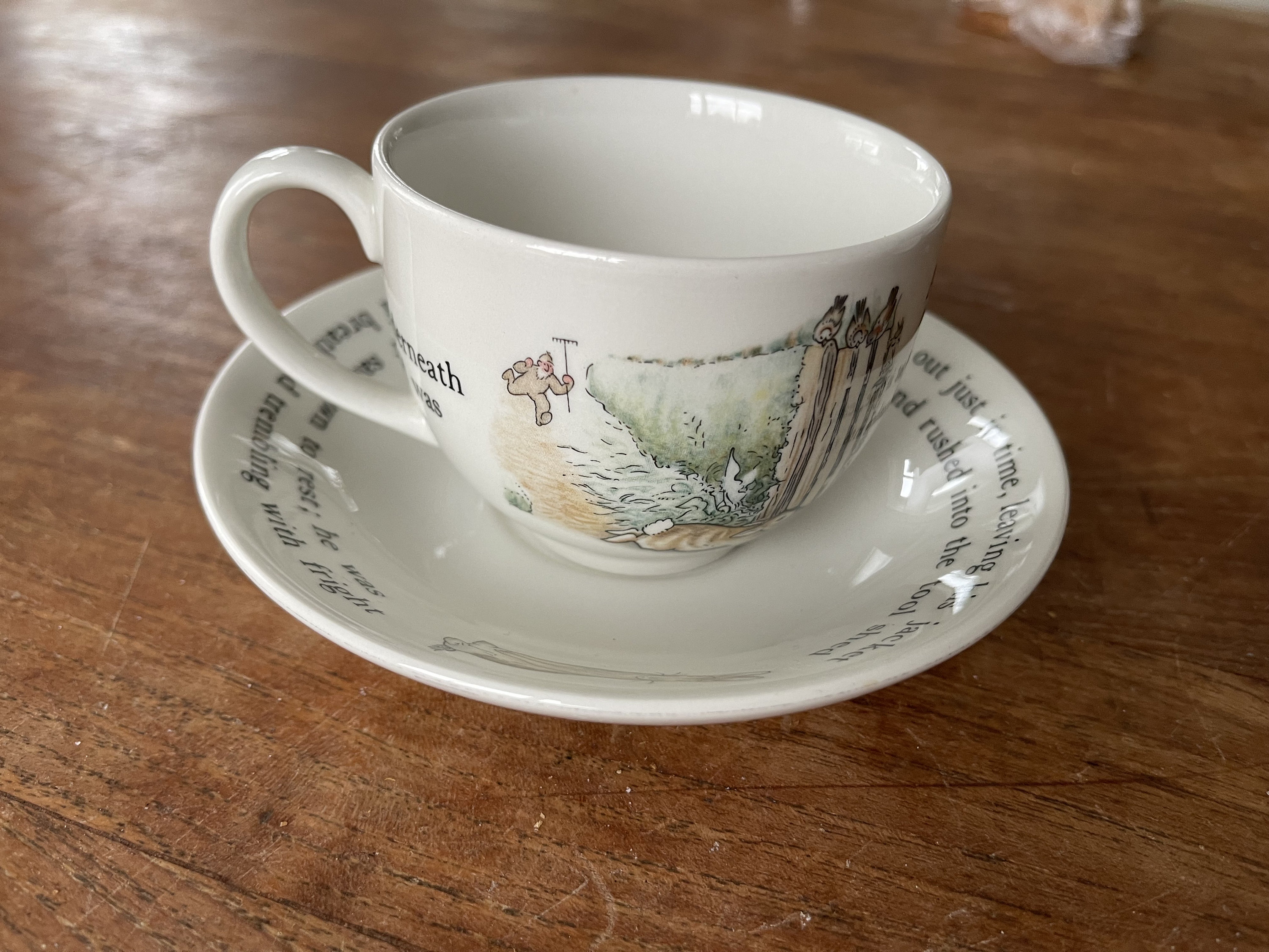 未使用　PETER RABBIT カップ&ソーサー　プレート　WEDG WOOD Wedgwood Porcelain Peter Rabbit Beatrix Potter Childs Tea Set
