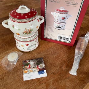 A Gorgeous Villeroy & Boch Christmas Winter Bakery Delight - Christmas Porcelain Fondue Set Pot with Tealight Warmer and 4 Forks - Boxed