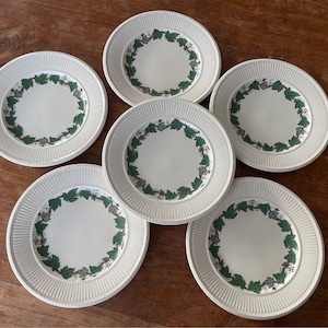 Set of 6 Vintage Wedgwood of Etruria & Barlaston &quot;Stratford&quot; Green -Pie Plate-Bread and Butter Plate -made in England-18cm-Rare!
