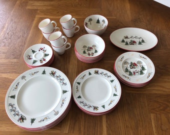 Bellissime stoviglie vintage Wedgwood Windsor Christmas complete per tè/caffè e cena e colazione natalizie per 6 coperti - prodotte in Inghilterra