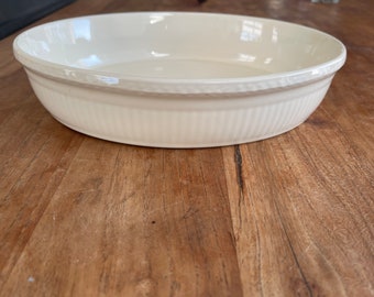 Eine wunderschöne ovale Bräter-/Ofenauflaufform von Wedgwood Queen's Ware Edme Cookware – selten!