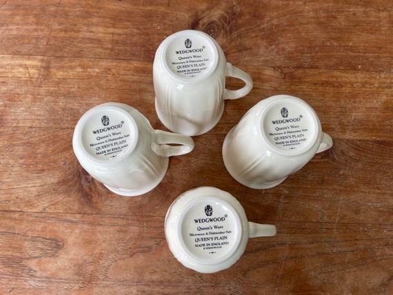 エレガントなウェッジウッド クイーンズウェア 4 個セット - ハンドル