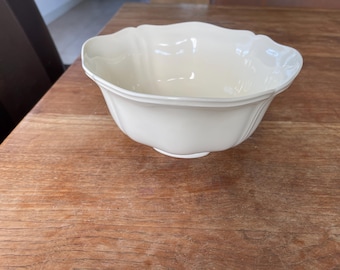 ゴージャスでエレガントなウェッジウッド クイーンズウェア クイーンズ