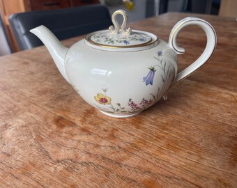 Vintage K&A Krautheim Selb Bavaria Wiesengrund Bergeshohn-Klein Theepot -Small Teapot-Very Rare