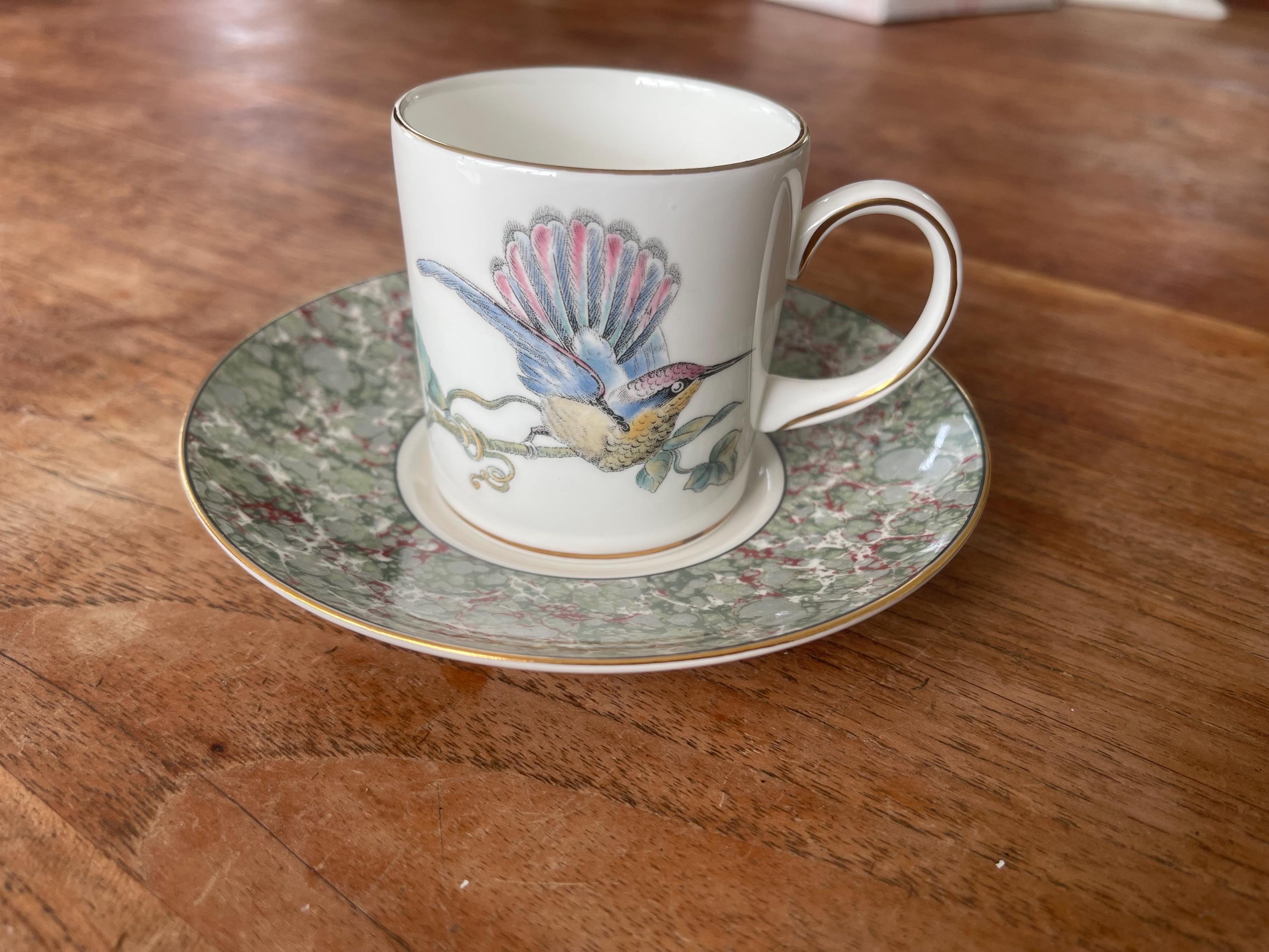 A Gorgeous Wedgwood Bone China Humming Birds/Hummingbirds/Kolibries Tea Cup/Coffee Cup with Saucer-Tall Teacup/Coffeecup and Saucer-Gold Trim