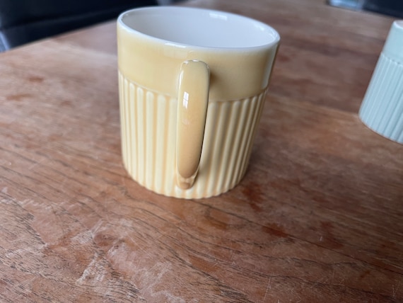 A Gorgeous Wedgwood Queen's Ware-edme- Container Mug/cup Tin