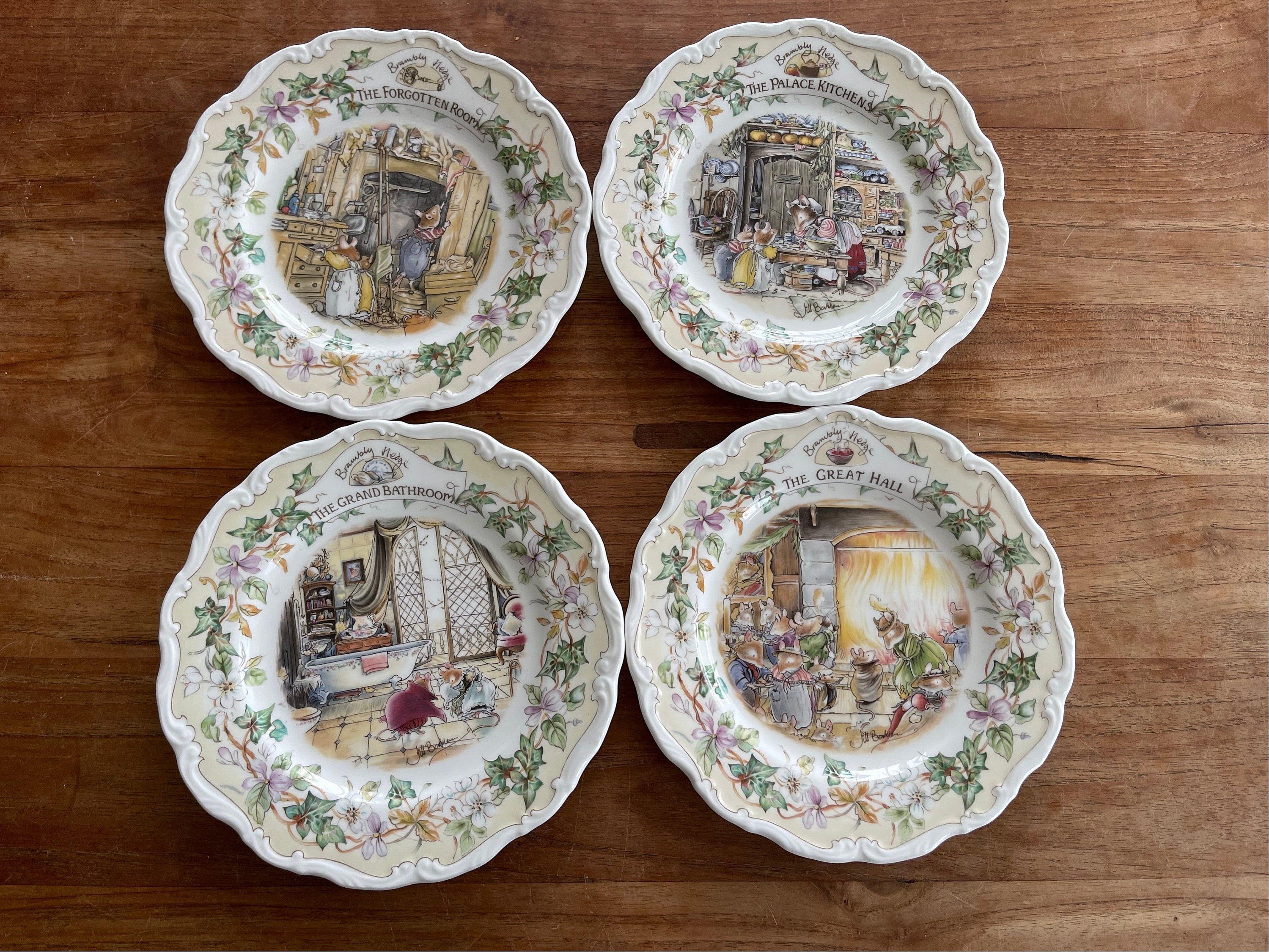 ロイヤルドルトン/ブランブリーヘッジ 】THE GREAT HALL/プレート