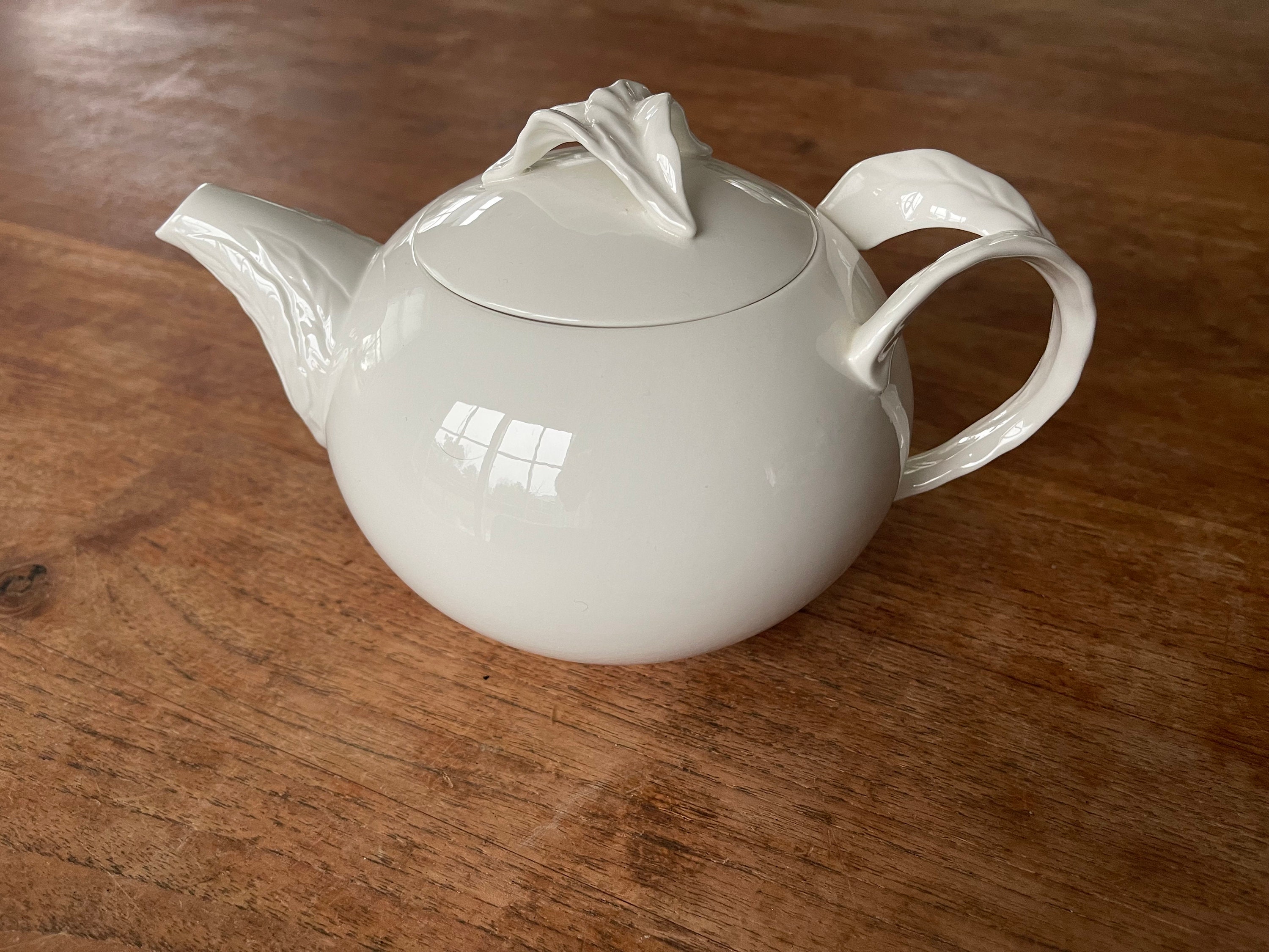 ビレロイ＆ボッホ　フォグリア　ケーキ　プラター Villeroy Boch Foglia - Etsy