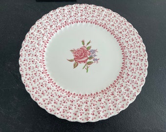A Vintage Johnson Brothers Rose Bouquet dinner plate - 25cm - made in England - 1970s - Rare