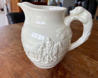 Eine Vintage Wedgwood Devonshire große Dose – großer Krug – Jagdszene mit Pferden und Hunden – geprägt aus den 1940er Jahren – Hundegriff – 18 cm – selten!