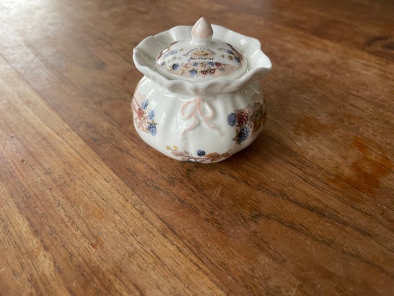 A Gorgeous Royal Doulton Brambly Hedge- Autumn-dorothy Pot A Gorgeous Royal Doulton Brambly Hedge- Autumn-dorothy Pot